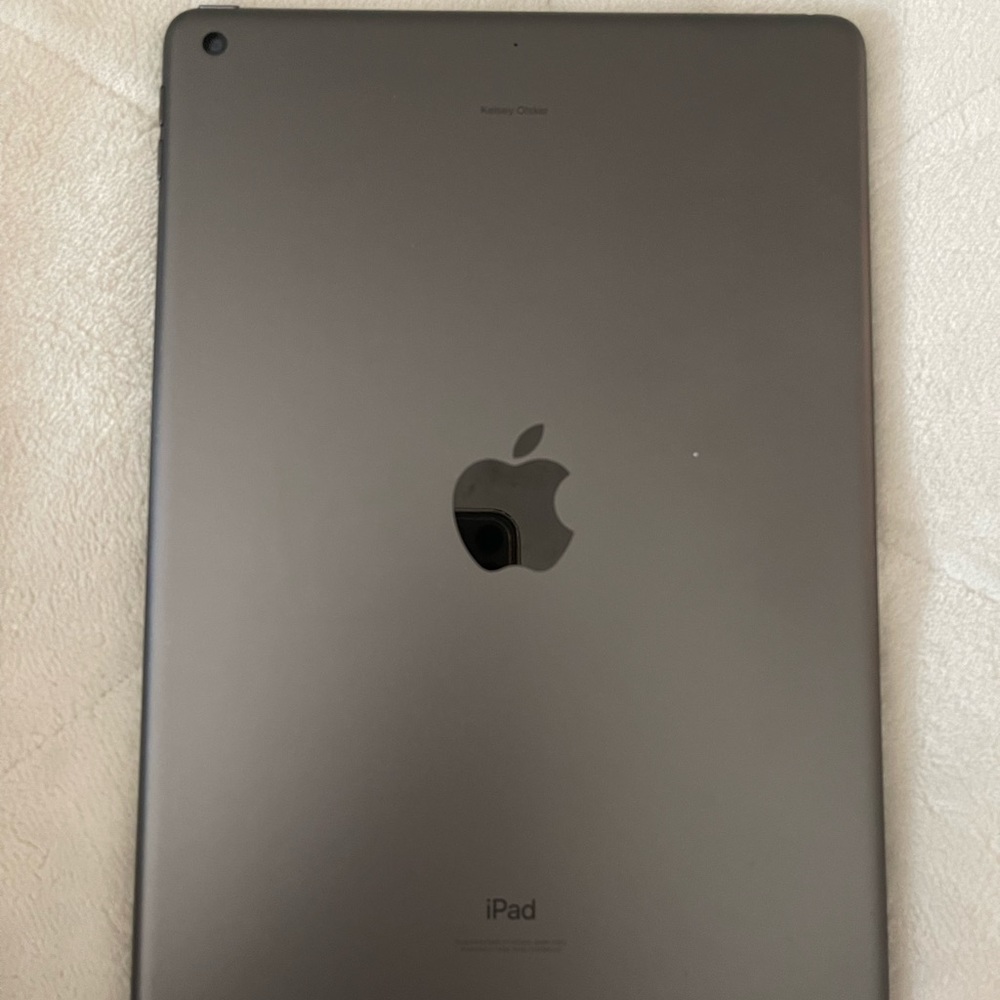 iPad 10.2 inch & Apple Pencil & Case
